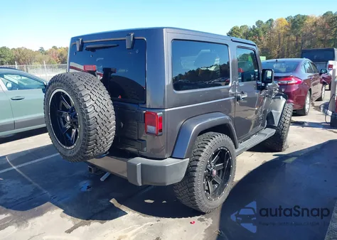 2017 Jeep Wrangler Sahara 4X4 z USA, uszkodzony, nr VIN 1C4AJWBGXHL511384